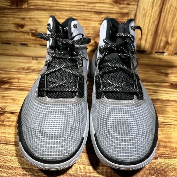 Nike Kyrie Flytrap 4 Wolf Grey White Black Shoes Men’s Size 14 CT1972-002 - Picture 3 of 7